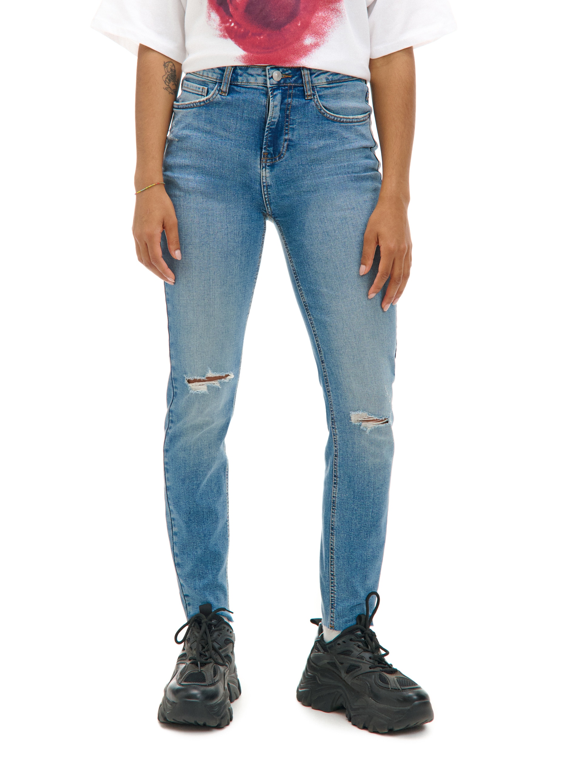 Cropp - Niebieskie Jeansy Skinny Z Przetarciami - Niebieski