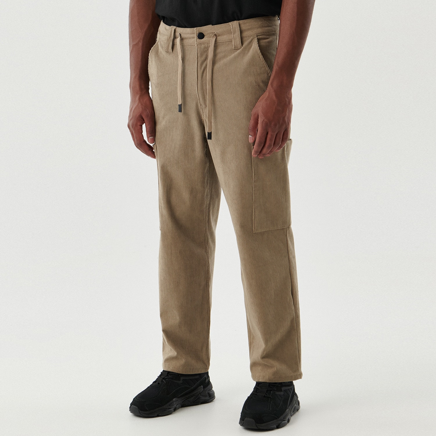 Cropp - pantaloni cargo cu buzunare - bej