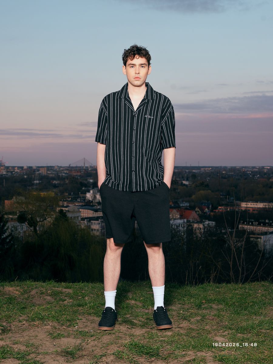 Wzorzysta koszula w paski