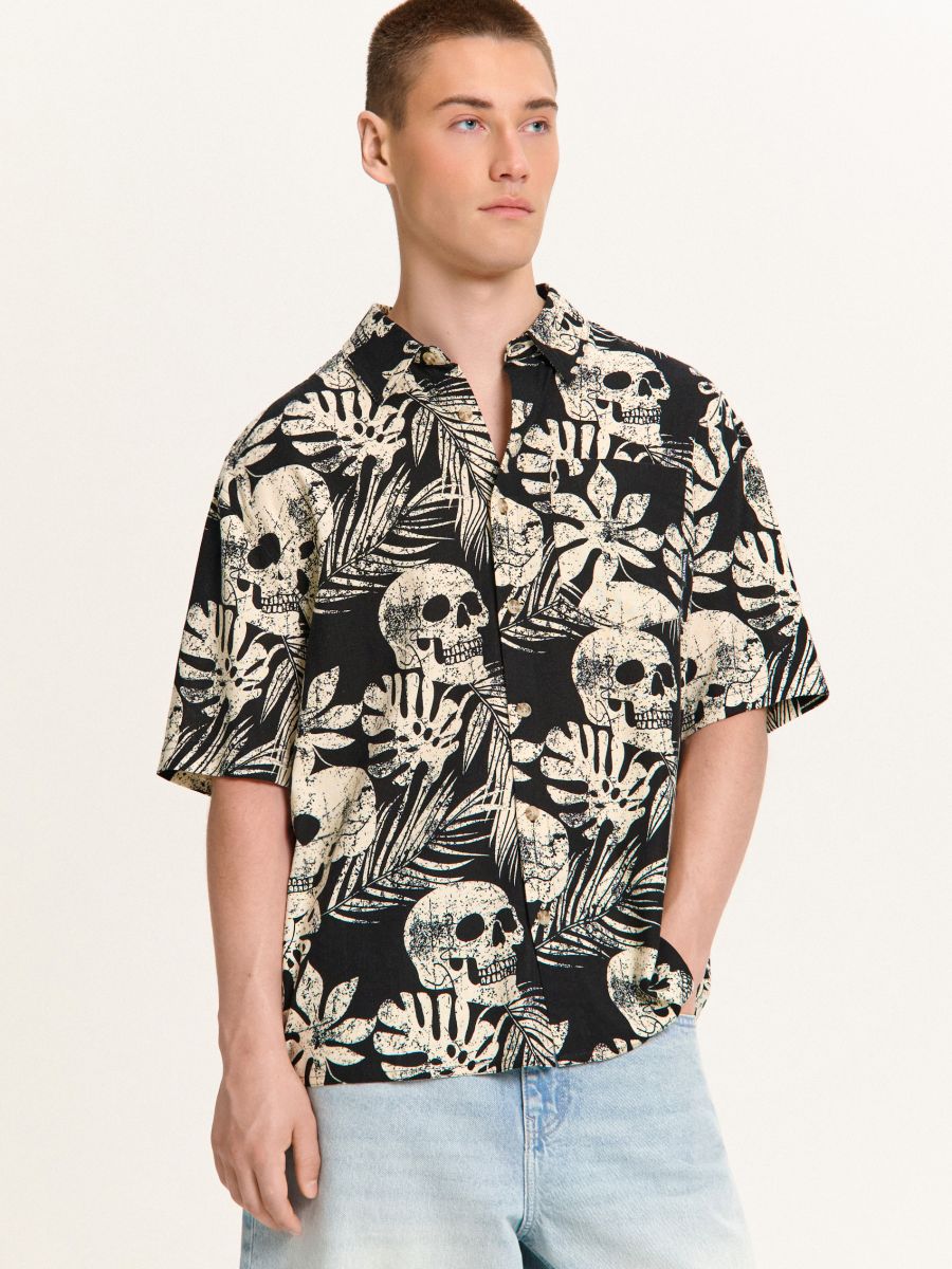 Camisa con estampado por toda la prenda