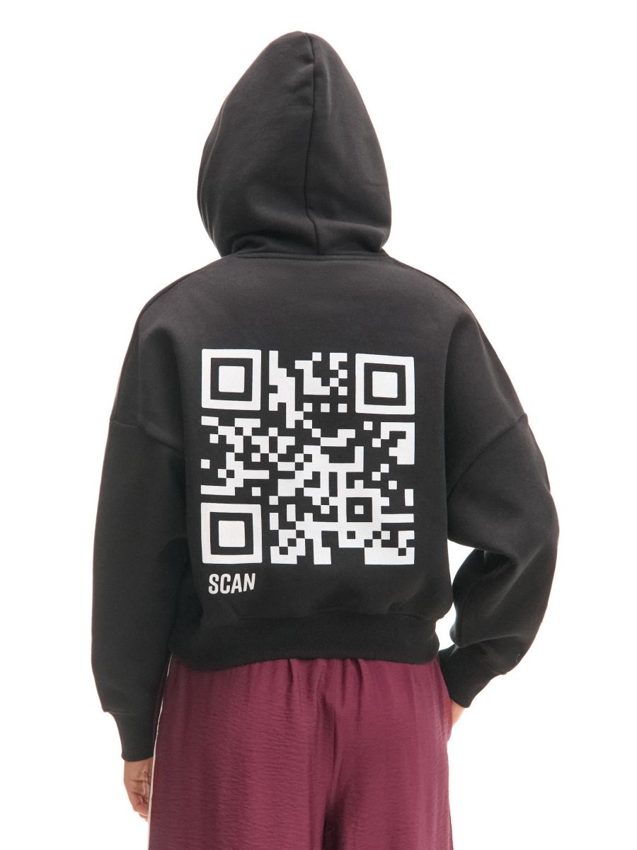 Чорне худі з принтом