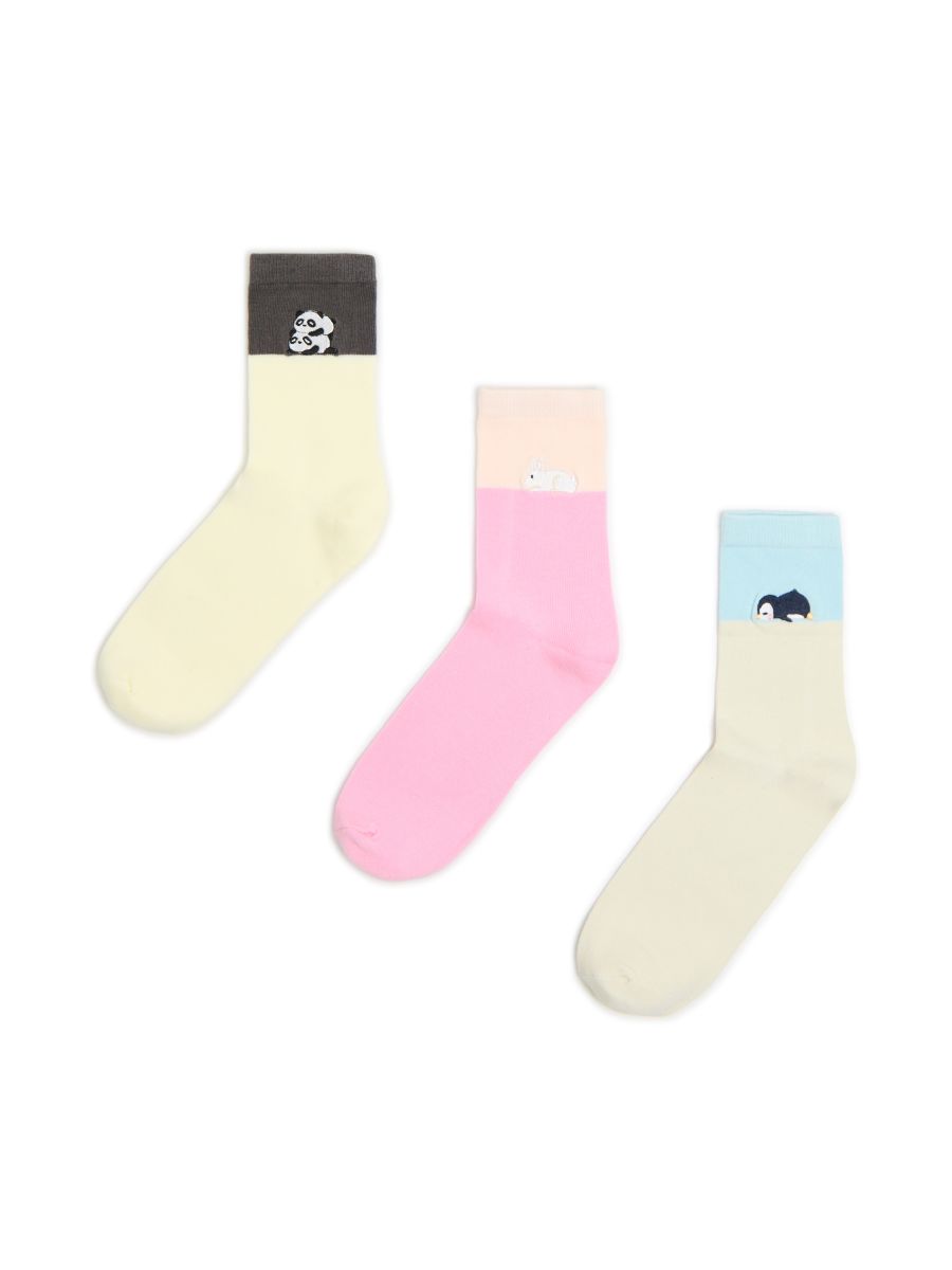 3 чифта чорапи с бродерия