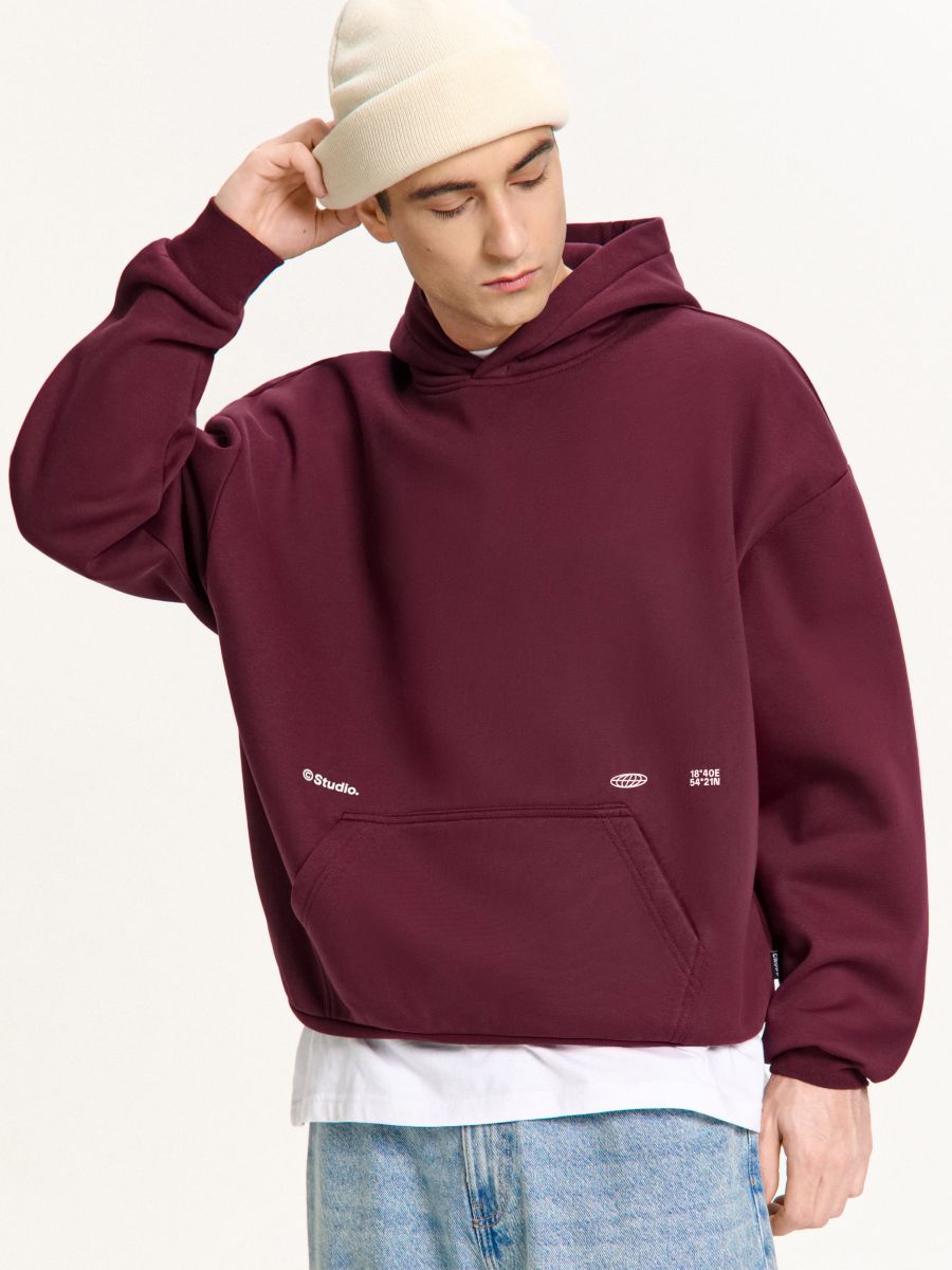 Bordowa hoodie z sentencją