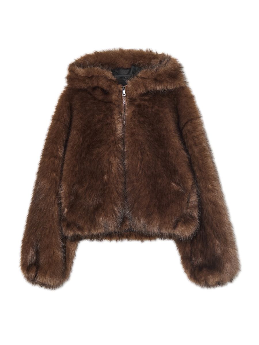 Brązowa kurtka z imitacji futra