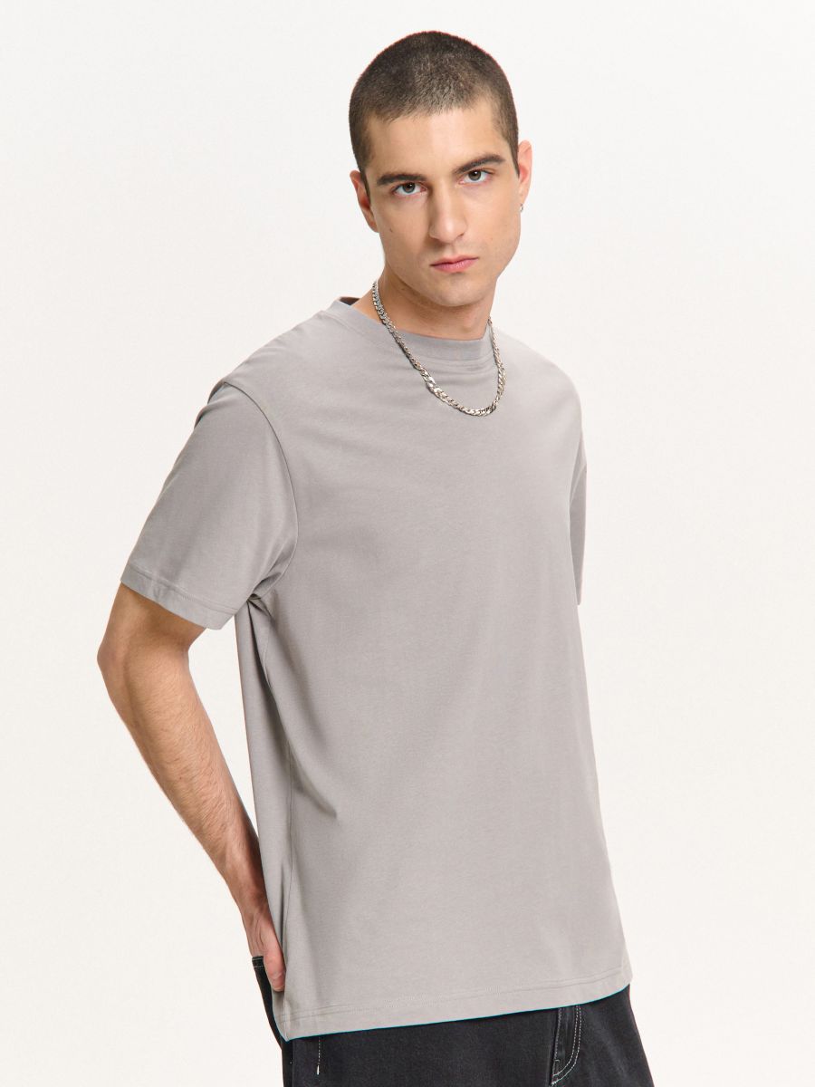 Vienkrāsains krekliņš