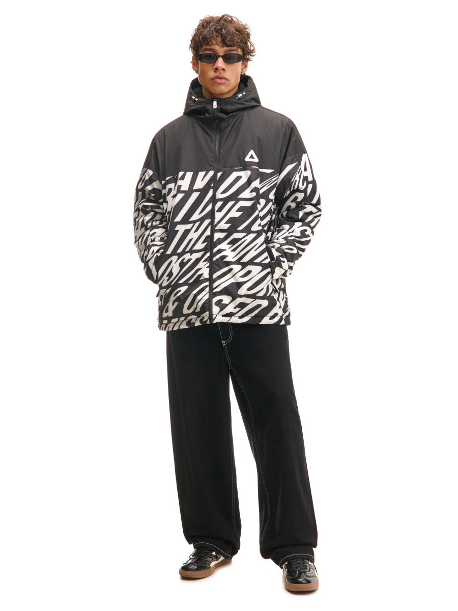 Kurtka z napisami i górą w jednolitym kolorze