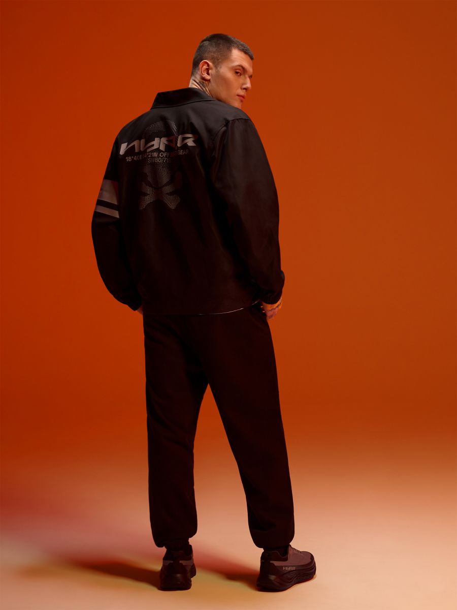 Dresowe joggery z regulowaną kieszenią cargo