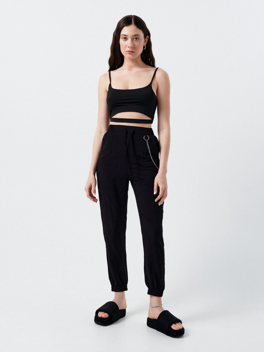 New Trending Black Cargo Pant with Chain for Girls