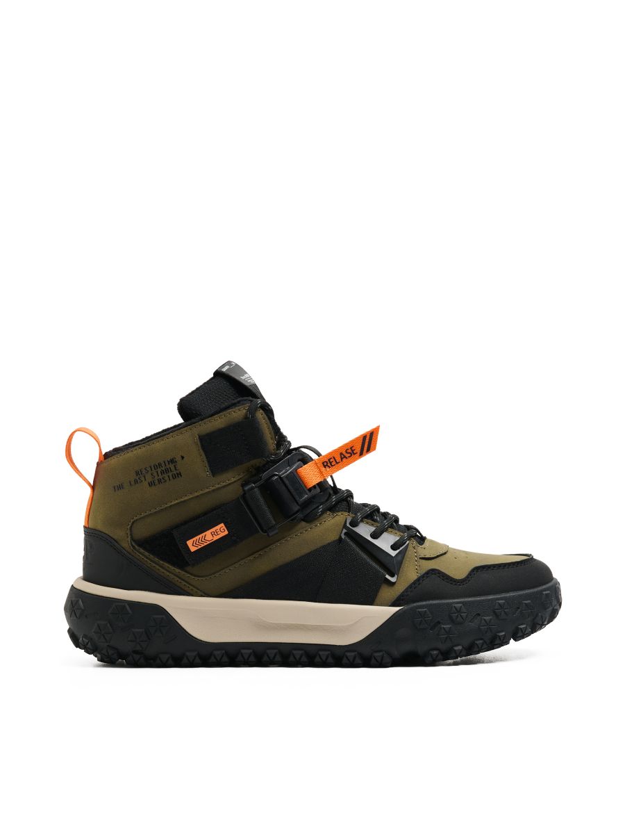 Kõrged äärega tennised