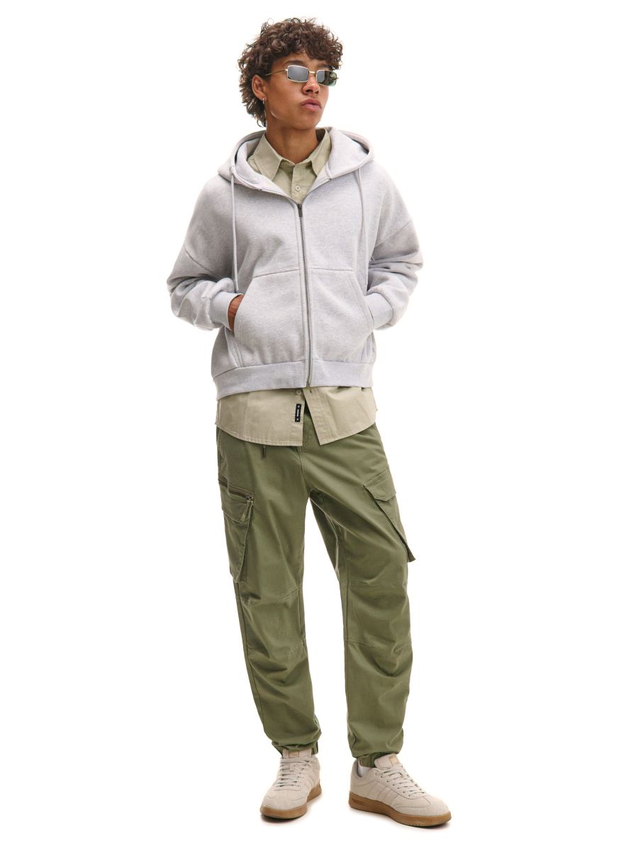 Joggers z žepi za tovor