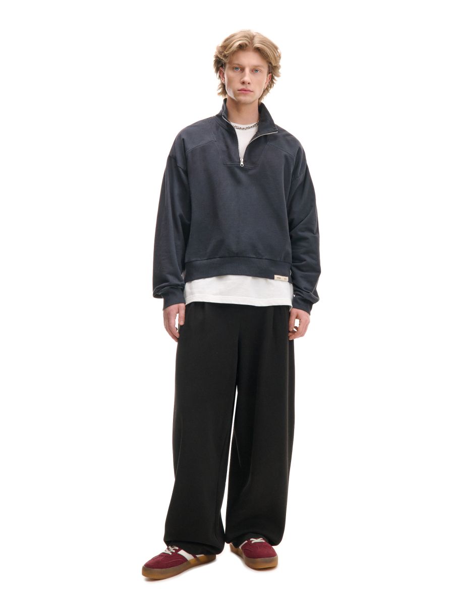 Pantaloni cu croi larg