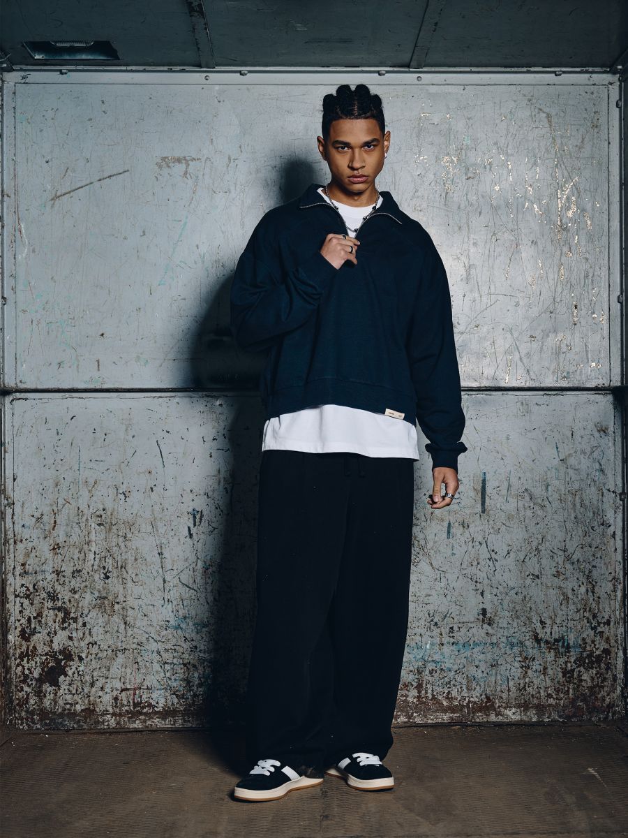 Wide leg trousers