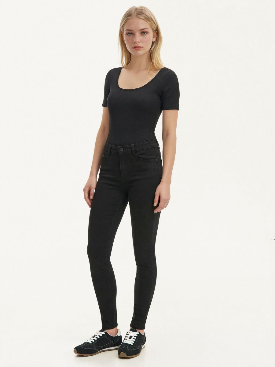 Skinny farmerke ispranog izgleda