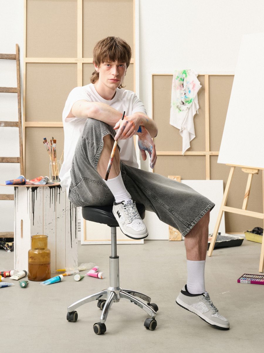 Sneakersy z nadrukami Basquiata