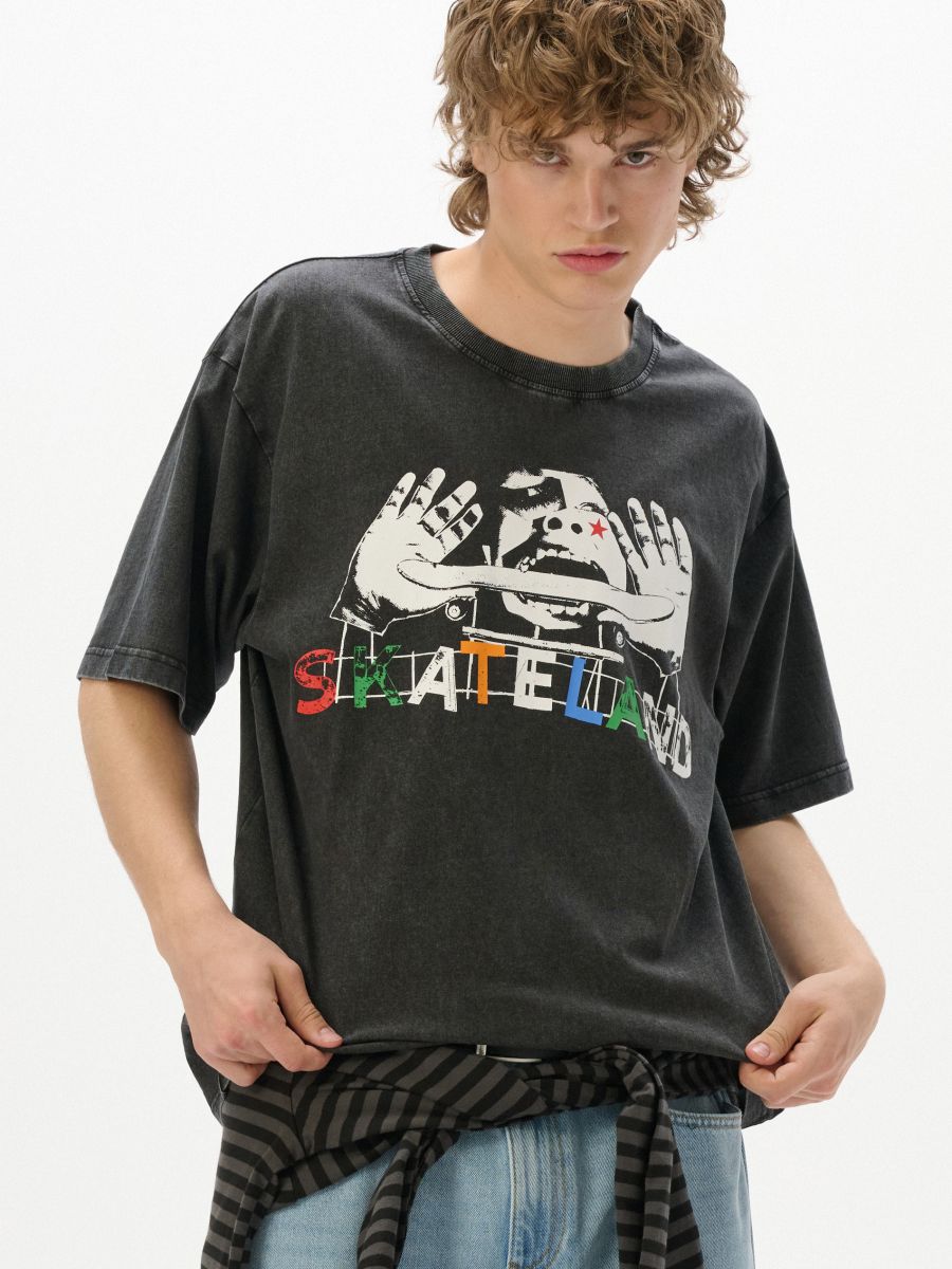 Czarna koszulka retro skate