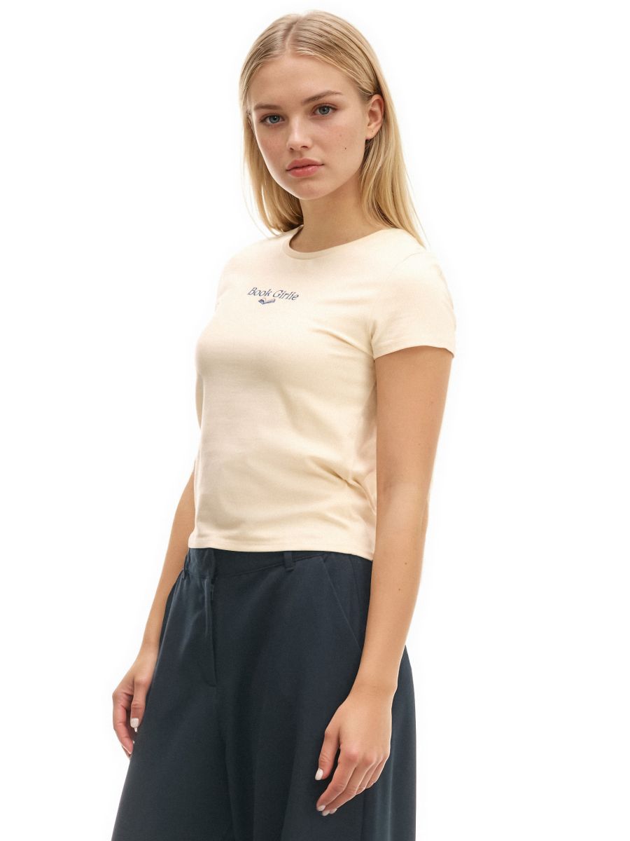 Тениска с бродерия