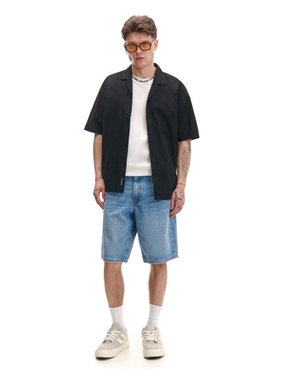 Niebieskie jeansowe szorty baggy