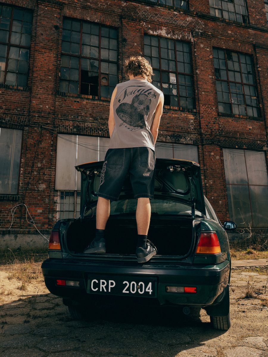 Sprany T-shirt z motoryzacyjnym motywem