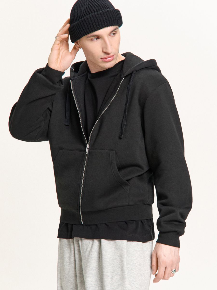 Czarna bluza basic z kapturem