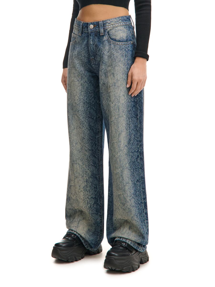 Weite Hosen