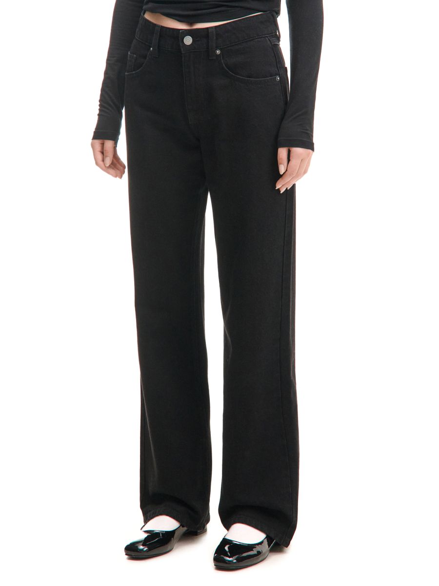 Blugi cu efect de prespălare