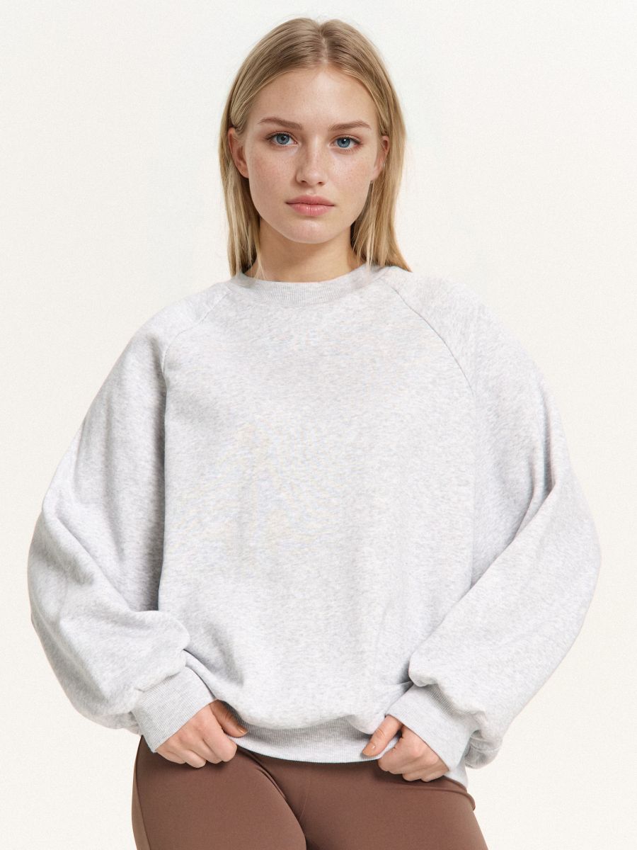 Jasnoszara bluza oversize