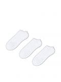 Białe skarpetki stopki 3 pack - biały - CROPP - small1