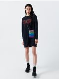 Dresowa sukienka Stranger Things - czarny - CROPP - small1
