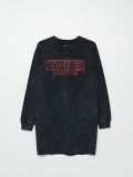 Dresowa sukienka Stranger Things - czarny - CROPP - small4