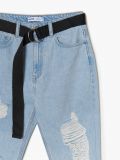 Błękitne mom jeans z paskiem - niebieski - CROPP - small5