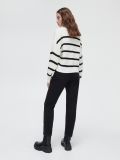 Dzianinowy sweter w paski - biały - CROPP - small3