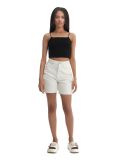 Kremowe bermudy z kieszeniami cargo - kremowy - CROPP - small1