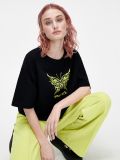 Czarny t-shirt z motylem - czarny - CROPP - small1