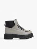 Wiązane trapery z efektem reflective - wielobarwny - CROPP - small6