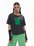 T-shirt z motywem anime - szary - CROPP - small2