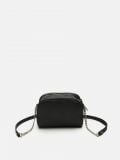 Crossbody táska láncdíszítéssel - fekete - CROPP - small3