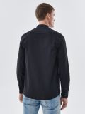 Camisa negra con cuello mao - Negro - CROPP - small2