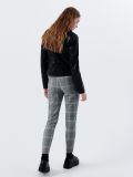 Kostkované kalhoty chino - světle šedá - CROPP - small3