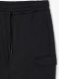 Dzianinowe joggery z kieszeniami cargo - czarny - CROPP - small2