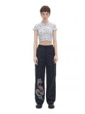 Czarne spodnie cargo z motywem smoka - czarny - CROPP - small1