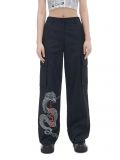 Czarne spodnie cargo z motywem smoka - czarny - CROPP - small2