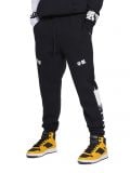 Czarne dresowe joggery z nadrukami - czarny - CROPP - small1