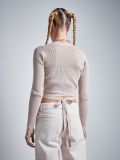 Sweter z wiązaniem - brązowy - CROPP - small3