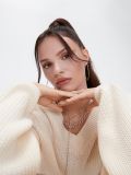 Sweter z dekoltem w serek - kremowy - CROPP - small2