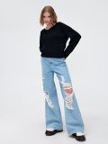 Sweter z dekoltem w serek - czarny - CROPP - small2