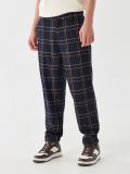 Ciemne joggery w kratę - granatowy - CROPP - small1