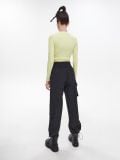 Czarne spodnie z kieszeniami cargo - czarny - CROPP - small3