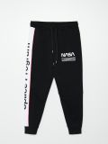 Joggery z nadrukiem NASA - czarny - CROPP - small4