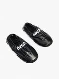 Kapcie NASA - czarny - CROPP - small1