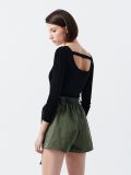 Sweter z dekoltem na plecach - czarny - CROPP - small3